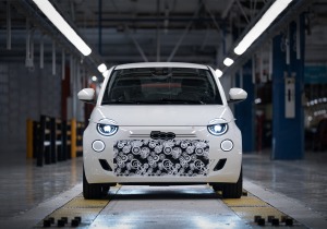 Έτοιμη η γραμμή συναρμολόγησης του νέου FIAT 500 Hybrid στο εργοστάσιο του Mirafiori