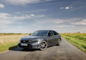 Η Honda αλλάζει το παιχνίδι στα υβριδικά της Civic και HR-V