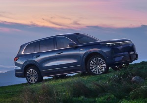 Geely Galaxy M9: Το πολυτελές υβριδικό SUV με αυτονομία 1.500 χλμ. και προηγμένα συστήματα AI