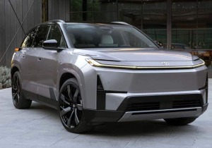 Η Toyota παρουσιάζει το νέο 7 θέσιο ηλεκτρικό Highlander με 343 PS και αυτονομία 515 Km