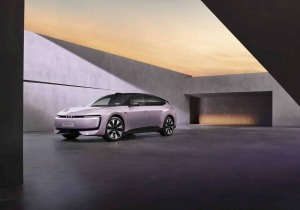 Mέσα σε 30 λεπτά έγιναν 10.153 κρατήσεις για το AUDI E5
