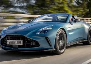 Η ανοιχτή βόμβα της Aston Martin σαρώνει ό,τι κινείται, ακόμα και την 911 Turbo!