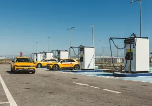 Zap Taxi Club: Νέα σχέδια και προοπτικές ανάπτυξης για τα ηλεκτρικά ταξί στην Αθήνα.
