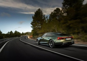 Audi RS e-tron GT Performance: Με 912 ίππους και 0-100 χλμ/ώρα σε 2,5”