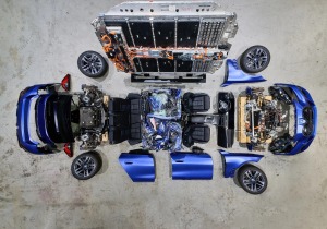 Τεχνική σύγκριση BMW i3 vs Mercedes C-Class EQ