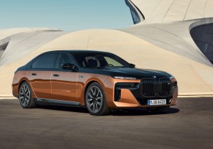 BMW i7: Η πολυτέλεια γίνεται «πράσινη»!