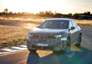Η νέα BMW iX3 είναι οικολογική, οικονομική και… απίστευτα γρήγορη