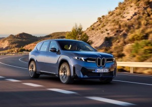 Ισχυρή είσοδος της BMW στη Neu Klasse με το iX3