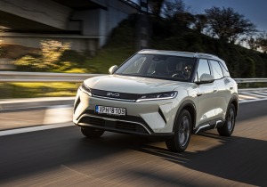 Η BYD ετοιμάζει «επική» εισβολή στην Ευρώπη