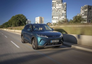 Έρχεται στην Ευρώπη το Super Hybrid BYD ATTO 2 DM-i