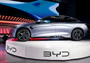 Η BYD φέρνει γρηγορότερα τις μπαταρίες στερεάς κατάστασης