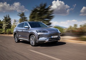 Η BYD παρουσιάζει το νέο SEAL U DM-i Comfort – Δείτε εκδόσεις και τιμές
