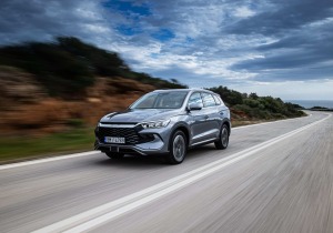 Πρώτη γνωριμία με το BYD Sealion 5 DM-i: Το PHEV που αλλάζει τις ισορροπίες