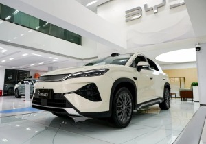 BYD Song Ultra EV: Το ηλεκτρικό SUV που φορτίζει σε 5′ και απειλεί να σαρώσει την αγορά