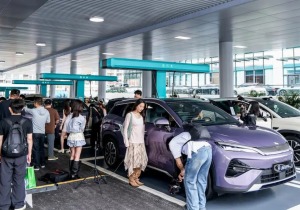 Η BYD «πήζει» από παραγγελίες που ξεπερνούν τις δυνατότητες παραγωγής
