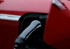 Φορτίστε το EV σας σε 5′ – Το «φλας» δίκτυο της BYD κατευθύνεται στην Ευρώπη