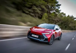 Toyota C-HR: Δέκα χρόνια ξεχωριστής καινοτομίας και επιτυχίας ως το Νο.1 C-SUV της Toyota