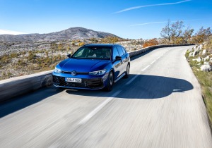 VW Passat Variant eHybrid: Τα station ζουν και βασιλεύουν
