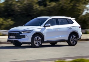 BYD Sealion 5 DM-i – Θαλάσσιος λέοντας στην πρίζα