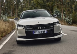 DS No.4 E-Tense 2025: Κοντά στο απόλυτο, ψάχνει αντίπαλο