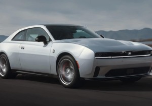 Dodge Charger: Το εμβληματικό muscle car της Αμερικής πατά για πρώτη φορά Ευρώπη