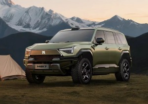 Αυτό το «πρησμένο» SUV των 912 ίππων πήρε 10.000 παραγγελίες σε μία ημέρα