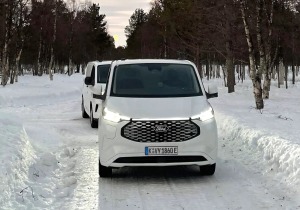 Ford E-Transit Custom 2026: Μεγαλύτερη μπαταρία, περισσότερη αυτονομία και AWD