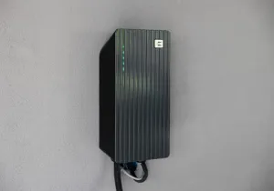 Ιδού η τοποθέτηση του φορτιστή της EV POWER