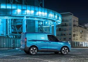 Το νέο αμιγώς ηλεκτρικό E-Transit Courier στις εκθέσεις των επίσημων εμπόρων Ford