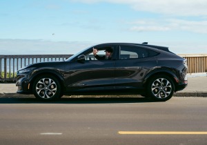 H αμιγώς ηλεκτρική Ford Mustang Mach-E συνεχίζει ακάθεκτη ύστερα από 405.000 km!