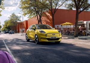 Ford Puma Gen-E: Nέα εποχή για τα συμπαγή SUV – Δείτε πόσο κάνει