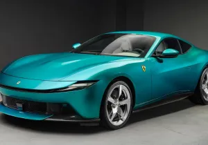 Η Ferrari ξαναγράφει ιστορία με την εκρηκτική νέα Amalfi!