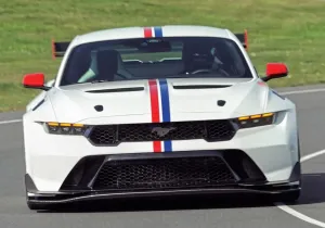 Ford Mustang GTD: Κοιτάει στα μάτια την Porsche 911 GT3 RS