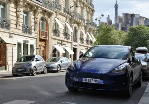 Η Tesla φέρνει τον Grok στην Ευρώπη – Η «έξυπνη» μετακίνηση είναι εδώ