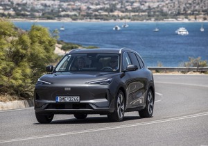 Πρώτη γνωριμία με το Geely EX5