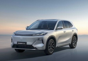 Geely Starray EM-i: Το plug-in hybrid που αλλάζει τους κανόνες