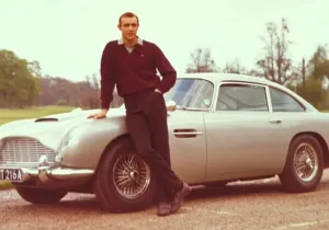 Θα οδηγήσει ο Τζέιμς Μποντ μια Aston Martin στη νέα ταινία;