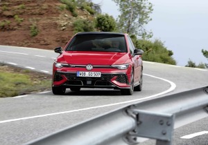 Golf GTI EDITION 50: 50 χρόνια επιδόσεων, τεχνολογίας και γνήσιας οδηγικής ταυτότητας