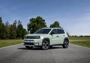 Με €16.990 η έκδοση βενζίνης του νέου FIAT Grande Panda