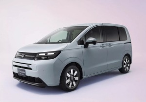Honda Freed: ένα έξυπνο υβριδικό minivan