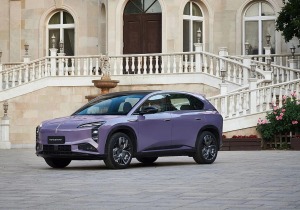 Hongqi E-HS5: Το κινεζικό ηλεκτρικό SUV που διεκδικεί την Ευρώπη