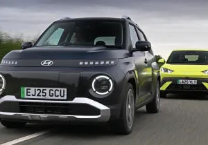 Hyundai Inster vs BYD Dolphin Surf: Ποιο μικρό ηλεκτρικό παίρνει το στέμμα;