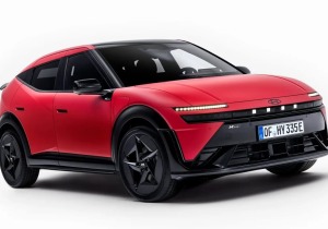 H Hyundai  αποκαλύπτει το Ioniq 3 – Τι προσφέρει το νέο EV