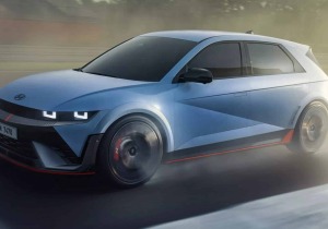 Hyundai Ioniq 5 N Essential: Η νέα προσιτή έκδοση, που φέρνει τις επιδόσεις πιο κοντά