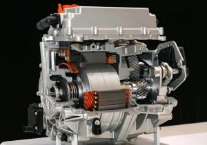 Η Hyundai παρουσιάζει έναν νέο, συμπαγή ηλεκτροκινητήρα «πασπαρτού»
