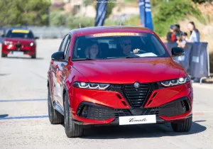 H Alfa Romeo ως Mobility Partner στο φιλανθρωπικό ποδηλατικό αγώνα Poseidonia Tour 2026