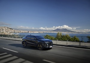 Διαθέσιμη στην Ελλάδα η Alfa Romeo Junior Intensa – Τιμές