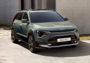 Kia Niro Hybrid: Τι λένε οι ιδιοκτήτες μετά από 250.000 χλμ.