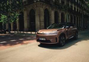Lynk & Co 08: Το PHEV με 200 km ηλεκτρικής αυτονομίας είναι εδώ! – Δείτε τιμές και εκδόσεις
