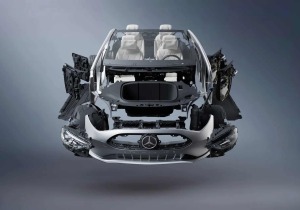 Πώς η Mercedes-Benz σχεδιάζει να κάνει τα αυτοκίνητα πιο βιώσιμα